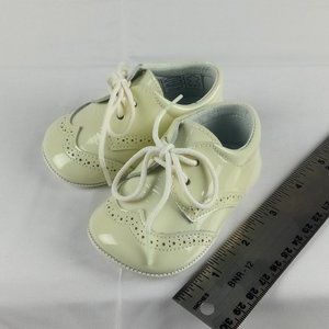 Tinny Baby Shoes Made in Spain Style 5882-17 Beige